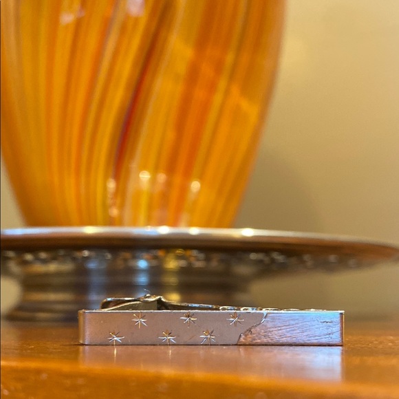 Silver Tie Clip with Star Pattern - Picture 6 of 6